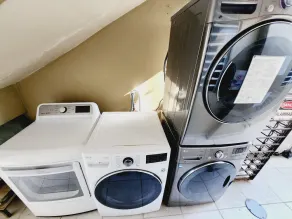 Remodeled apt with patio and laundry. Pet friendly - Image 2