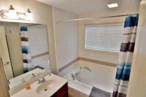 Unit 207 2 Bdrm/ 2 Ba 2 Bedroom Condo by RedAwning - Image 3
