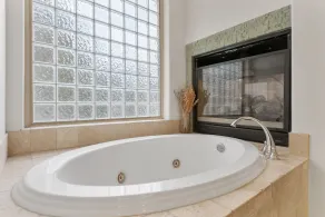 Central Austin Home w/ Pool/Spa / 5 mins Downtown  - Image 4