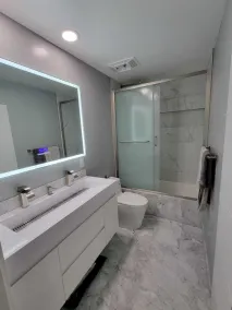 Newly Remodeled 2 Bedroom Condo with Loft - Image 2