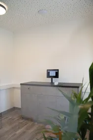 ML Business Hotel - Self-Check-in - Image 2