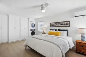 Charming Updated Canal Front 3 Bedroom Cottage - Image 3