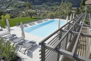 Design Suite mit spektakulären Blick auf die umliegende Bergwelt - Image 4