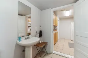 Beautiful Location! Half a Block to Beach and 4 Blocks to MAIN STREET! - Image 3