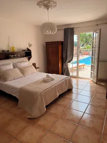 Spacious villa with private pool max 14 people near the beach - Image 3