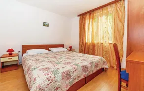 2 Bedroom Nice Apartment In Grizane - Image 5