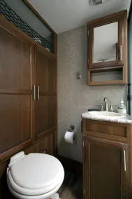 Camping in Nature with modern Amenities - Image 2