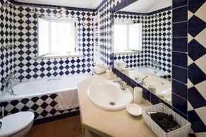 Typical Portuguese country house with pool 'Quinta do Pé Descalço' - Image 3