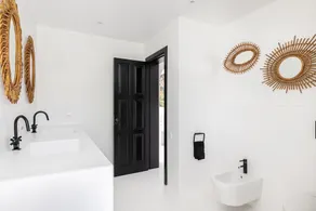 Villa luxueuse avec piscine, vue panoramique, terrasse, jardin, climatisation et Wi-Fi - Image 2