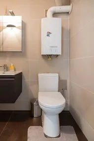 Cosy apartment near VIC (UNO City) - Image 5