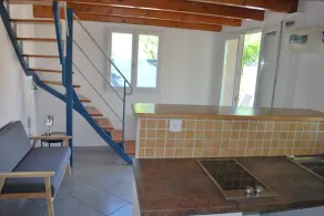 air-conditioned studio with private pool access - Image 4