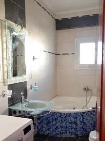 Tranquil Stone Villa- 5 min from the beach! - Image 2