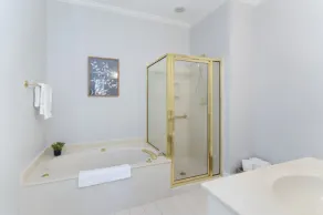 Pet Friendly in Great Waters, Docks, Tennis, Pool - Image 3