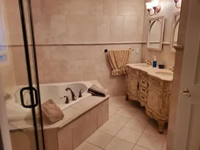 Amazing Location! One Block from the Beach! - Image 3