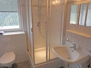 Dejlig lejlighed for 6 personer med WIFI, TV og gårdhave - Image 4