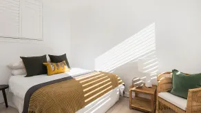 Chic Palm Beach Holiday Home - Image 5