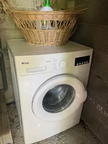 Karakterbygning på stor skovklædt grund med privat have. - Image 3