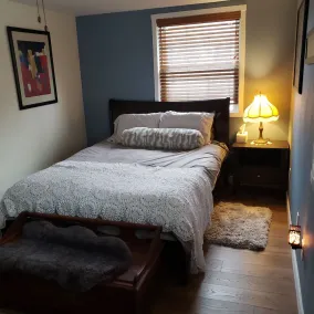 Charming completely updated cottage with water views of Croton Pond. - Image 4