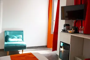 'Joyfül Accomodation Camera 6' with Wi-Fi and Air Conditioning - Image 5
