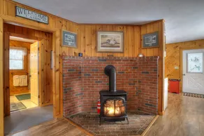2 Schlafzimmer Ferienhaus in Rangeley Manor, mit toller 3 Saison Veranda und großem Garten! - Image 2