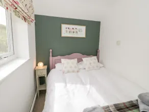 AFALLON, family friendly, character holiday cottage in Penmachno - Image 4