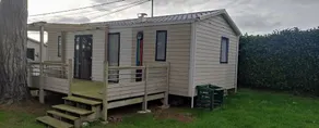 Bungalow 5 minutes from the sea in a family campsite close to all amenities, a - Image 2