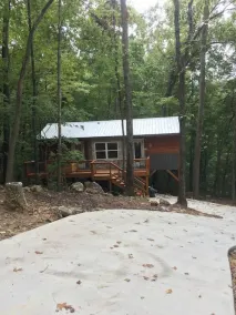 Wolfpack Treehouse - Private Hot Tub - Image 5