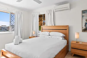 Family Friendly 2 Bed Flat with Balcony - Image 5
