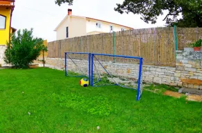 Villa mit privatem Pool im Dorf Juršići - Image 2
