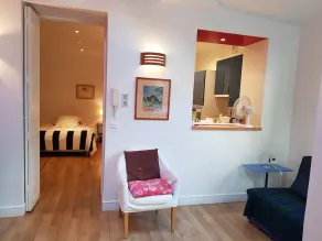 Design apartment on private garden in the heart of Batignolles. - Image 4