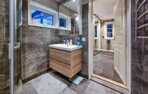 Awesome home in Skepplanda - Image 4