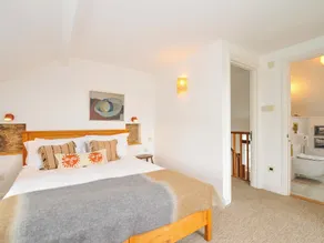 ISLAND HOUSE, pet friendly, character holiday cottage in Tywardreath - Image 4