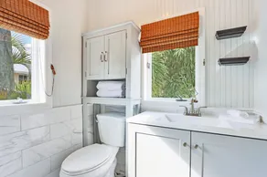 Private, charming home in downtown Stuart - Image 5