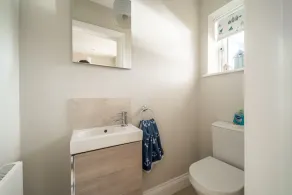 Denna villa på 1970-talet har utökats och fått en snygg, modern ansiktslyftning. - Image 4