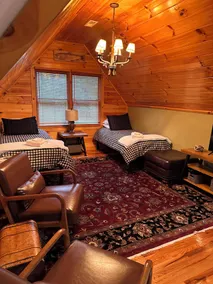 River Roost - on New River near Boone with fire pit, game room, pet friendly - Image 5