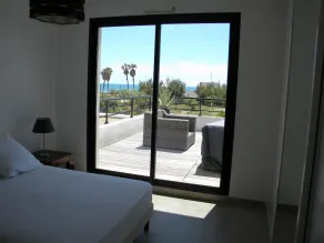 Accès direct à la plage, piscine, 8 personnes, villa moderne classée 5 étoiles - Image 4