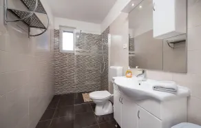 Impresionante casa en Sveti Lovrec. - Image 2