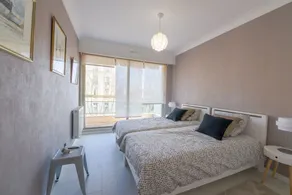 Magnificent 1st line apartment.50 m from the beach.Ideal location.Private parking.   - Image 4