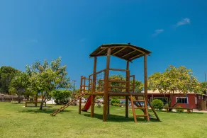 House with leisure facilities inside a gated community. - Image 2