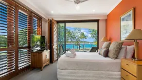 Luxury Riverfront Apartment - Image 5