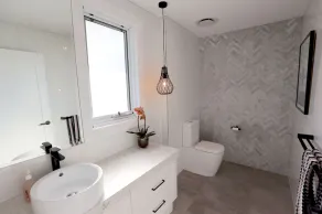 Luxury beachside accommodation in Robe - Image 2