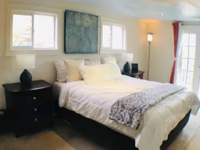 2BD Unit In Best And Safe Neighborhood Near Downtown - Image 2