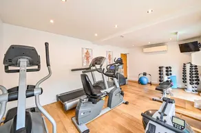 A simply beautiful light and airy south facing property equipped to five star standard, providing sp - Image 2