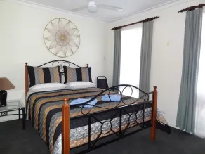 Sea View Terrace Cottage - Image 3