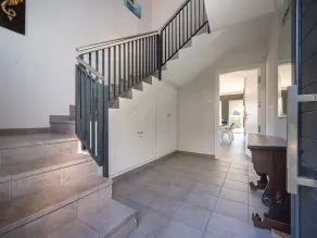 Villa Moderna Familiar con Piscina Privada y Aire Acondicionado - Image 2