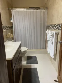 Playcation in Paradise villa with endless water view - Image 2