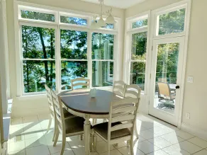 7000 sf: 5 king / 1 queen / 7 single beds, heated pool/spa, designer furnishings - Image 2