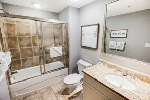Beachside Comfort 3 Bdrm Condo w/ Flat Screen TVs - Image 4