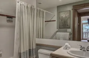 2br- Arrowhead Village- Great Location And Gorgeous  2 Bedroom Condo by RedAwning - Image 3