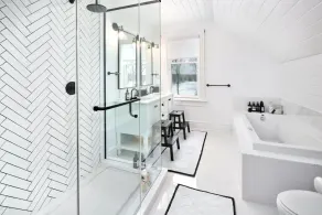 Modern Luxury Farmhouse - Seasonal / Monthly rental only - Image 4